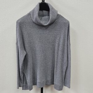 Lands' End Women's Gray Turtleneck Sweater